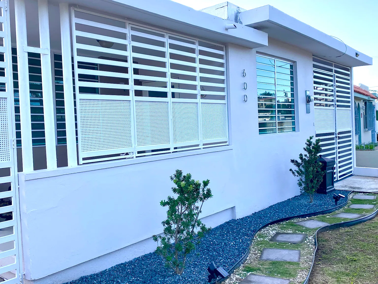 4 bed, $3,400 — Photo 3