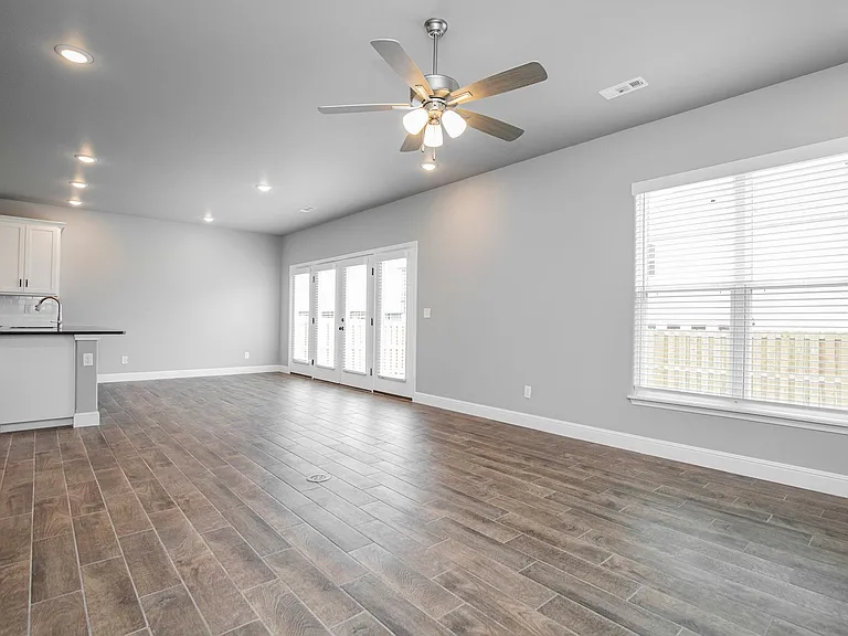 2010 Periwinkle Pl — Photo 4
