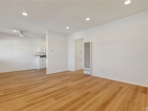 4th image of 22862 15th St