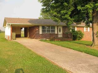 220 Suburban Dr, Morristown, TN 37814