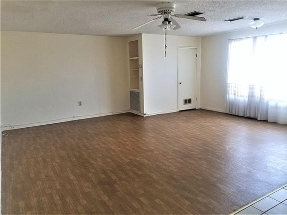 4th image of 5501 80th St N Unit 511