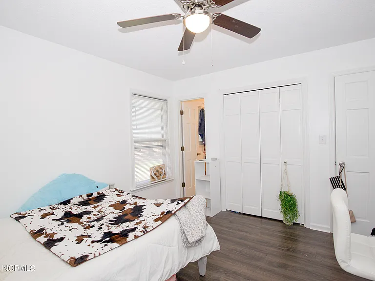 901 Glendale Dr — Photo 32