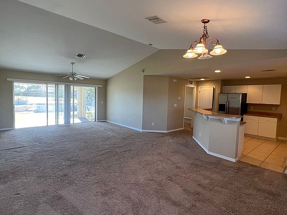 5th image of 2620 NW 25th St