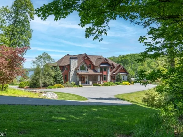 1 Lakeview Point Ave, Frankford Twp., NJ 07826
