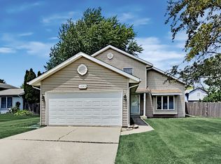 1045 Karen Dr, Joliet, IL