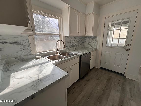 5th image of 1511 Upton Ave