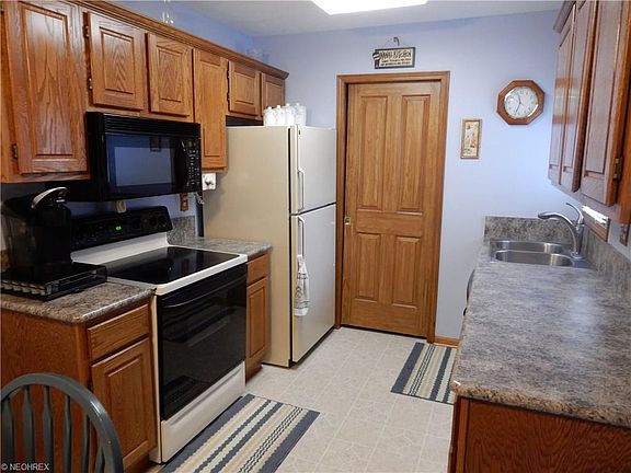 2nd image of 4272 Alpine Hill Ct