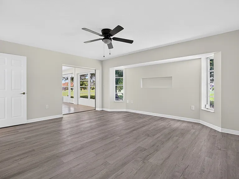 7510 Ligustrum — Photo 11