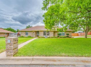 108 Ben Hogan Dr, Stephenville, TX 76401