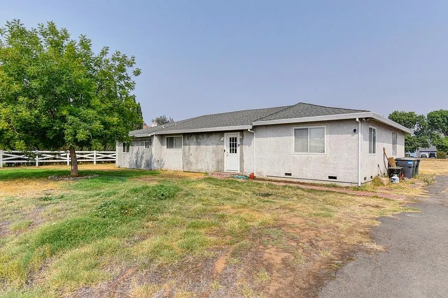 9087 Caselman Rd photo 1