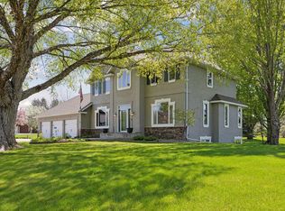 36 Raven Rd, North Oaks, MN 55127