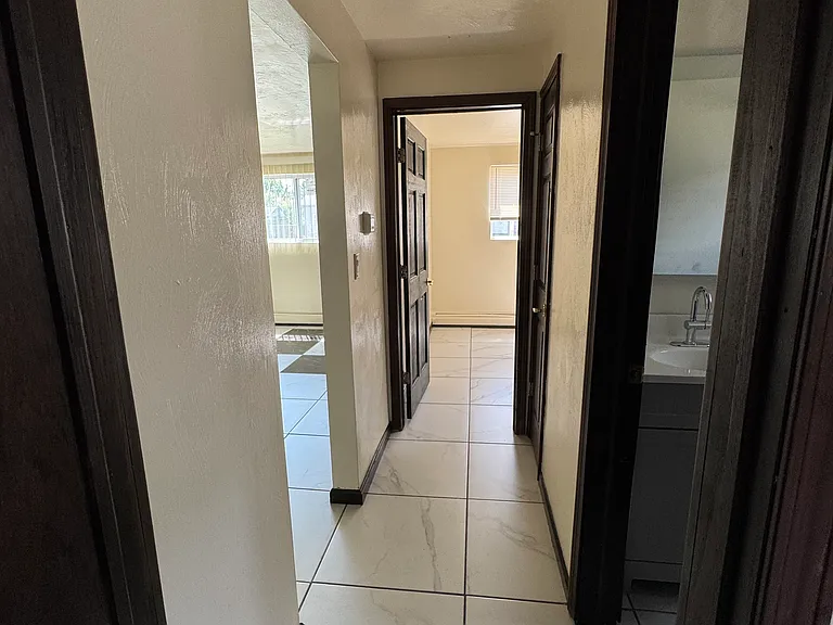 341 Kendall Ave #1 — Photo 14