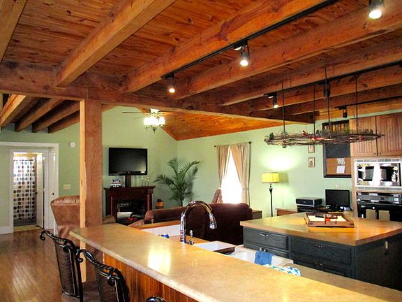 5th image of 10187 Red Oak Blvd