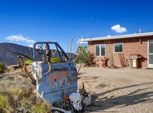 751 Atomic Ranch Rd, Pioneertown, CA 92268