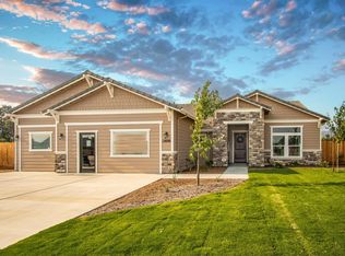 12696 Elderberry Ave, Visalia, CA 93291