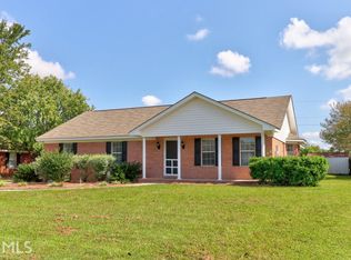 16 Lakeside Dr, Rincon, GA 31326