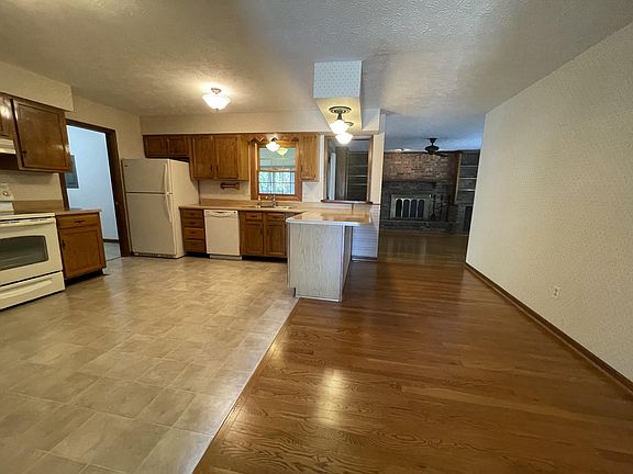 5th image of 4340 Calevares Dr
