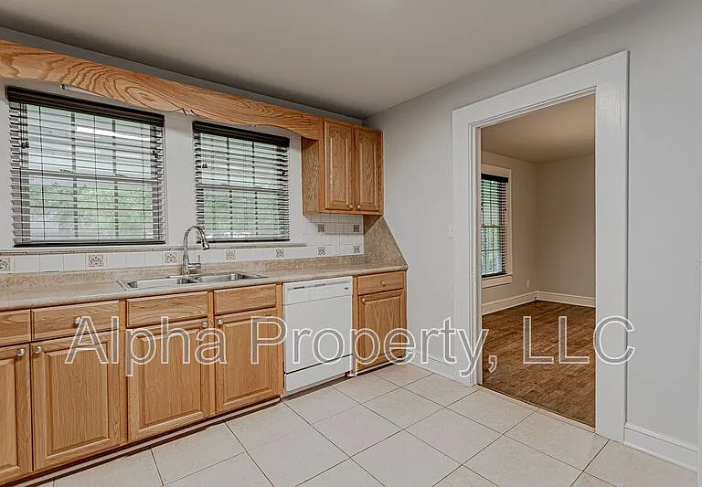 20 Eastview Dr — Photo 9