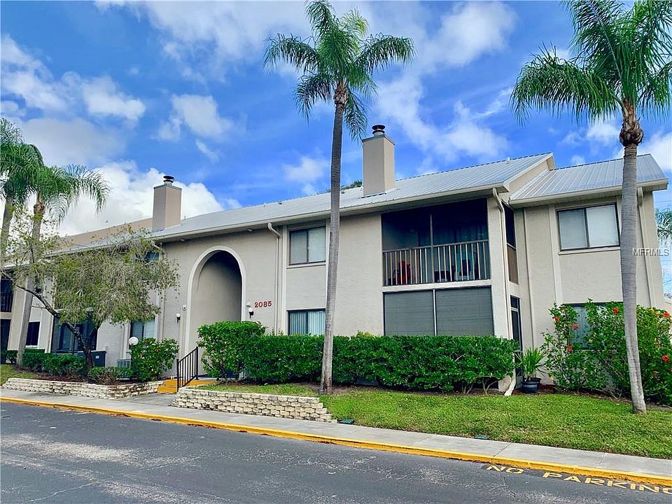 1st image of 2085 Hunters Glen Dr #212