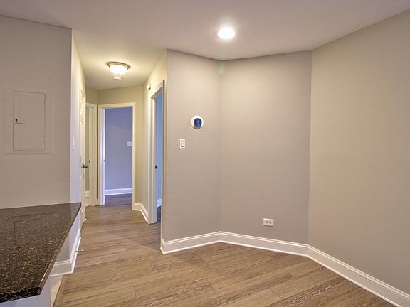 5th image of 1329 E Wyndham Cir APT 105
