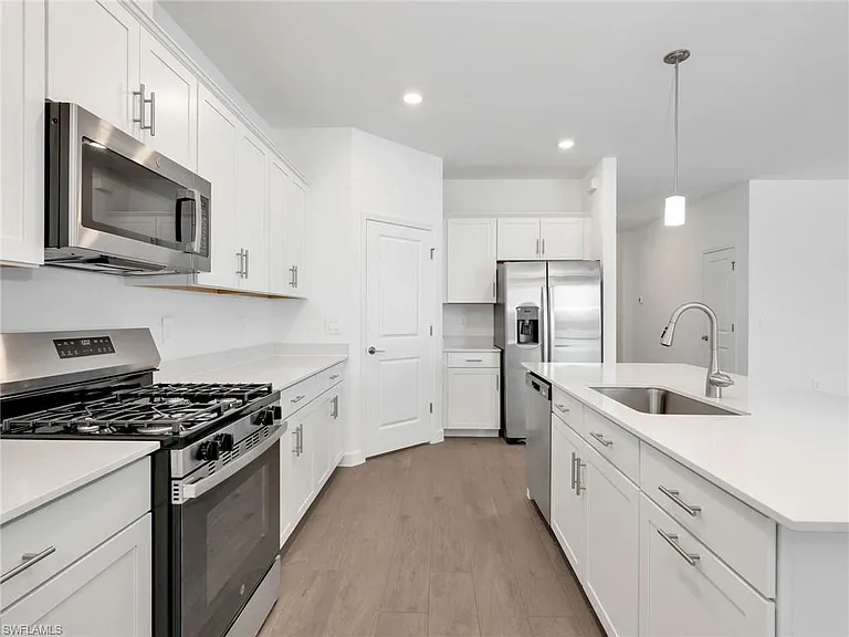 19228 Gentry Pl — Photo 12