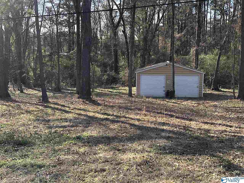 1st image of 79 Knoxville Ln
