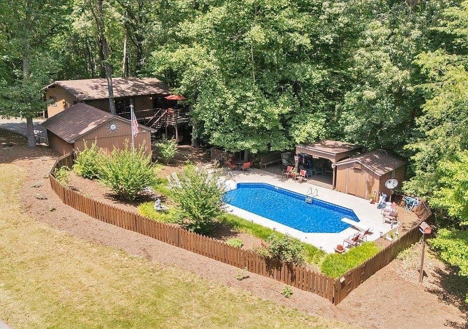 1st image of 1842 Thomason Ln