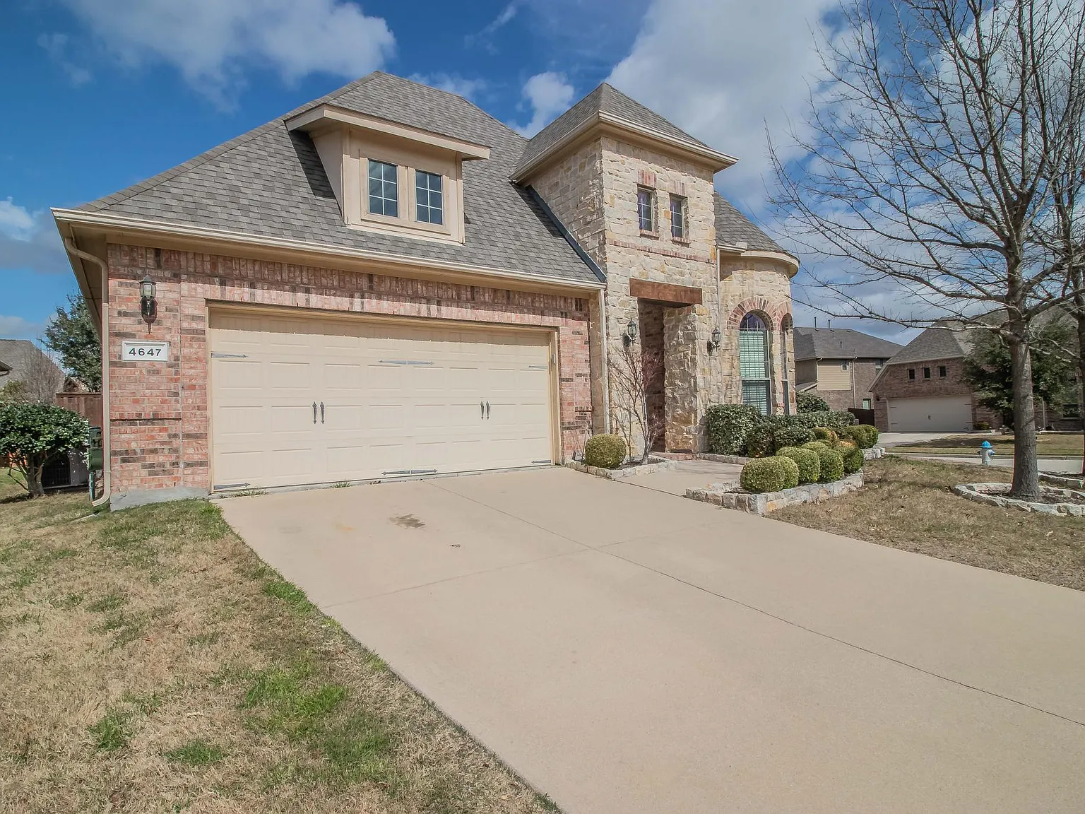 3 bed, 2207 sqft, $3,000 — Photo 3