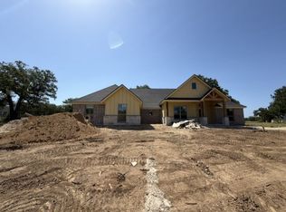 2032 Camden Ln, Springtown, TX 76082