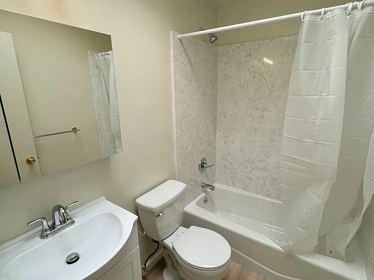 222 N Willard St #1 — Photo 7