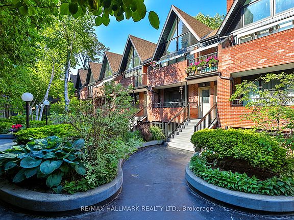 3rd image of 17 Pembroke St #21