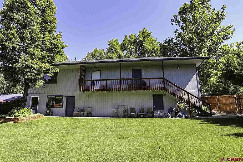 3 bed, 1005 sqft, $1,800 — Photo 1