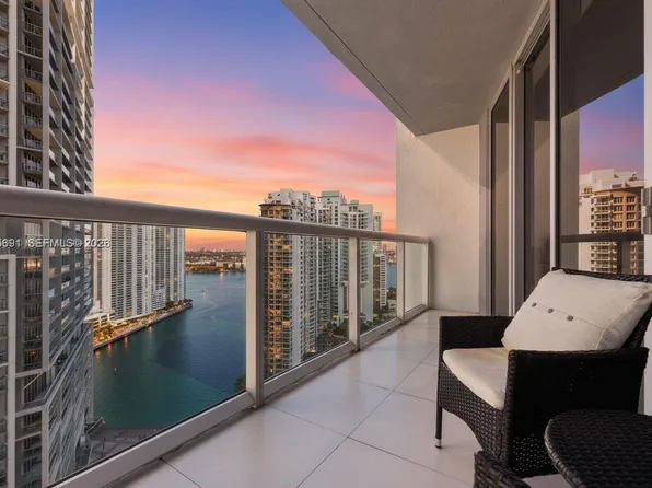 495 Brickell Ave APT 2206, Miami, FL 33131