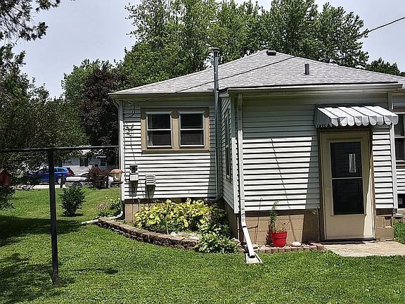 3rd image of 516 E Payson St