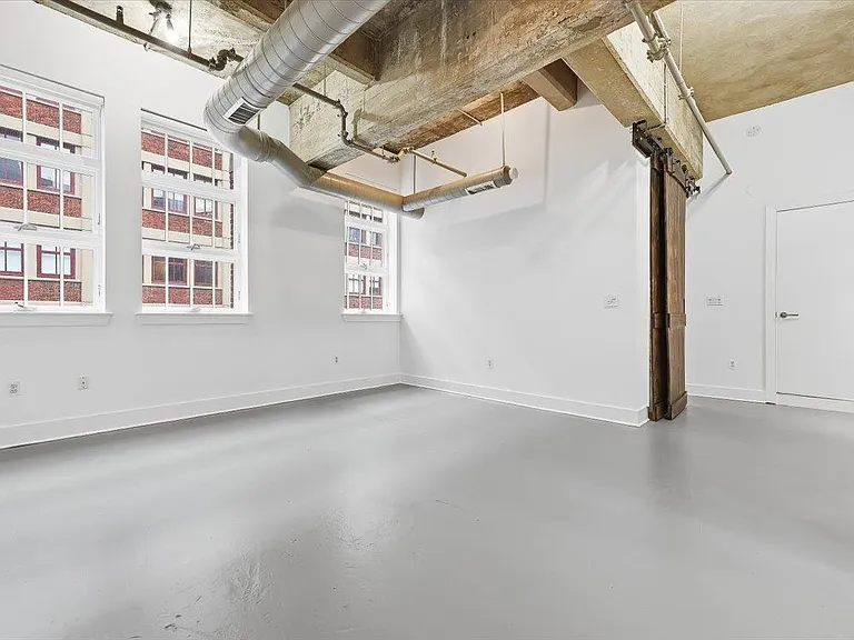 140 Bay St #6F — Photo 5