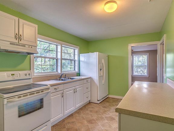 2nd image of 3763 Ashland Ave