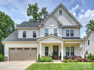 822 River Oaks Ln, Charlotte, NC 28226