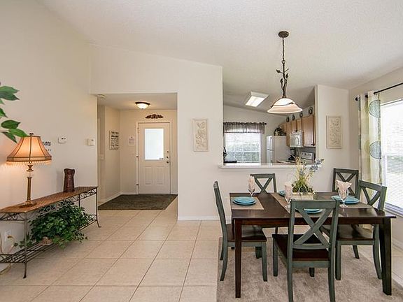 3rd image of 1531 Oak Hill Trl
