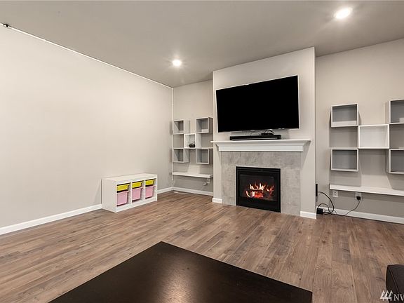 3rd image of 23592 Tahoma Pl