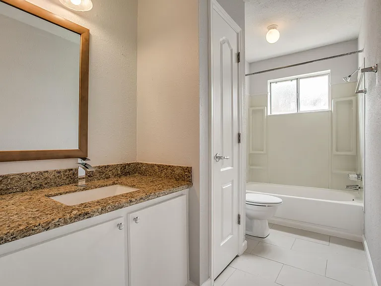 2530 Wheelwright Ln — Photo 14