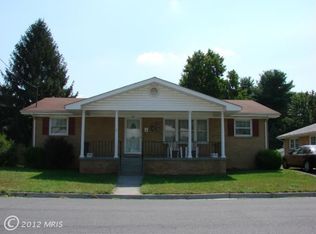 216 Wood Ave, Winchester, VA 22601