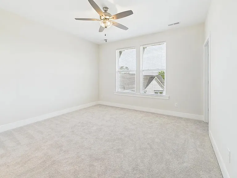 308 Ferebee Pl — Photo 8