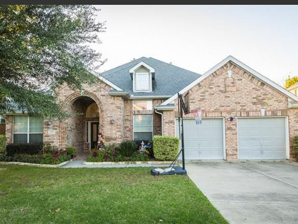 1st image of 1013 Hosington Dr