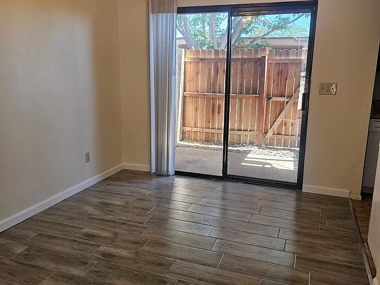 1401 Paseo San Luis #A — Photo 5