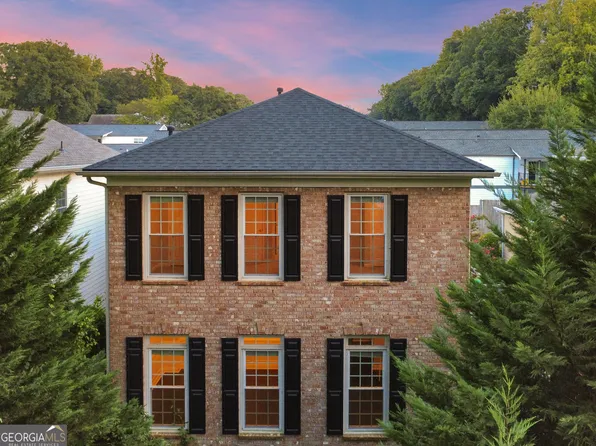 1452 Sylvan Cir, Atlanta, GA 30319