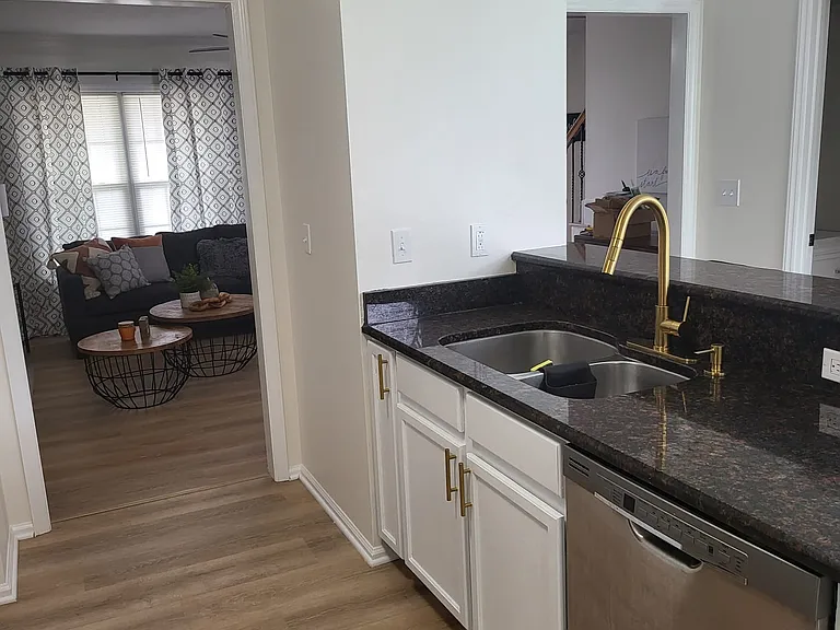 4836 Windblown Ct — Photo 5