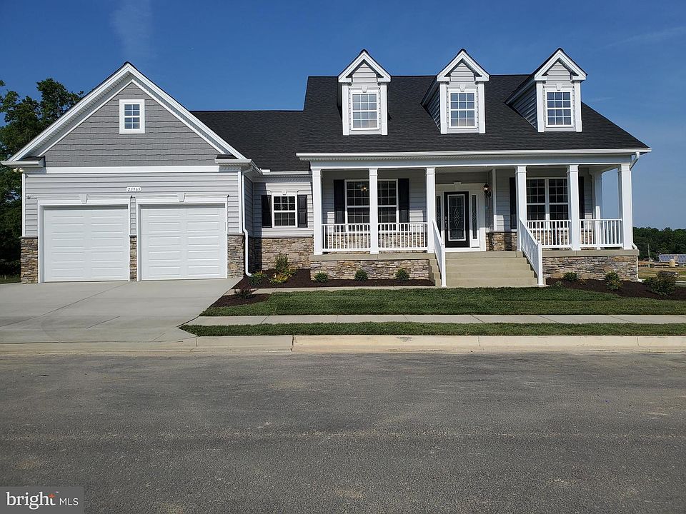 1st image of 23963 Woodmore Dr
