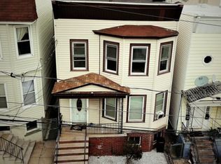 97 Hoyt St, Kearny, NJ 07032