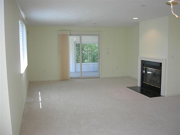 5th image of 18 Portside Drive #151