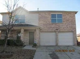 1824 White Feather Ln, Fort Worth, TX 76131